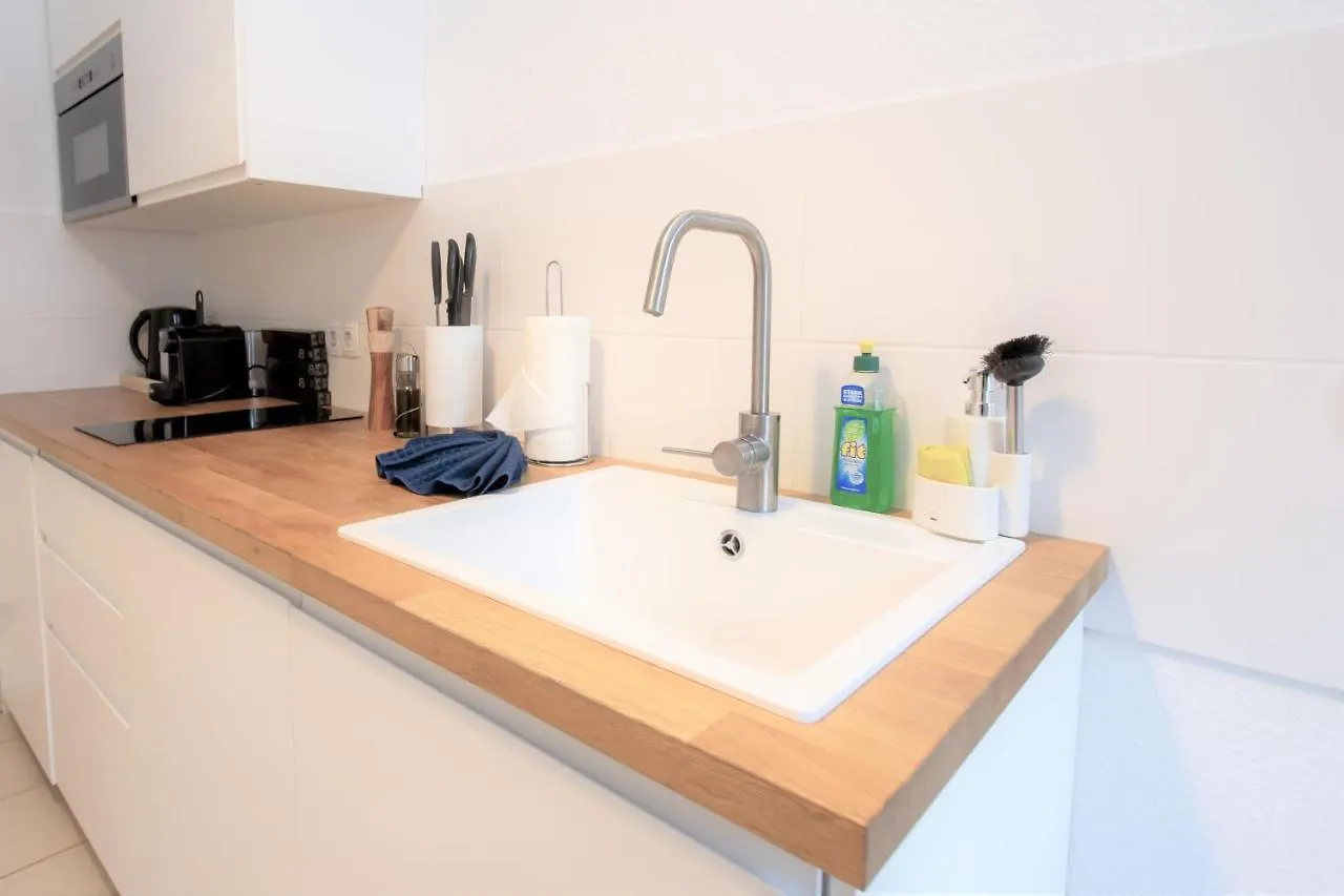 Luxus-Apartment im Herzen von Leipzig - Kostenloser Parkplatz in videoüberwachter Tiefgarage 0*,  Deutschland